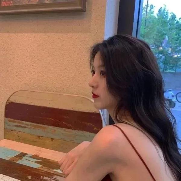 香烟女孩
